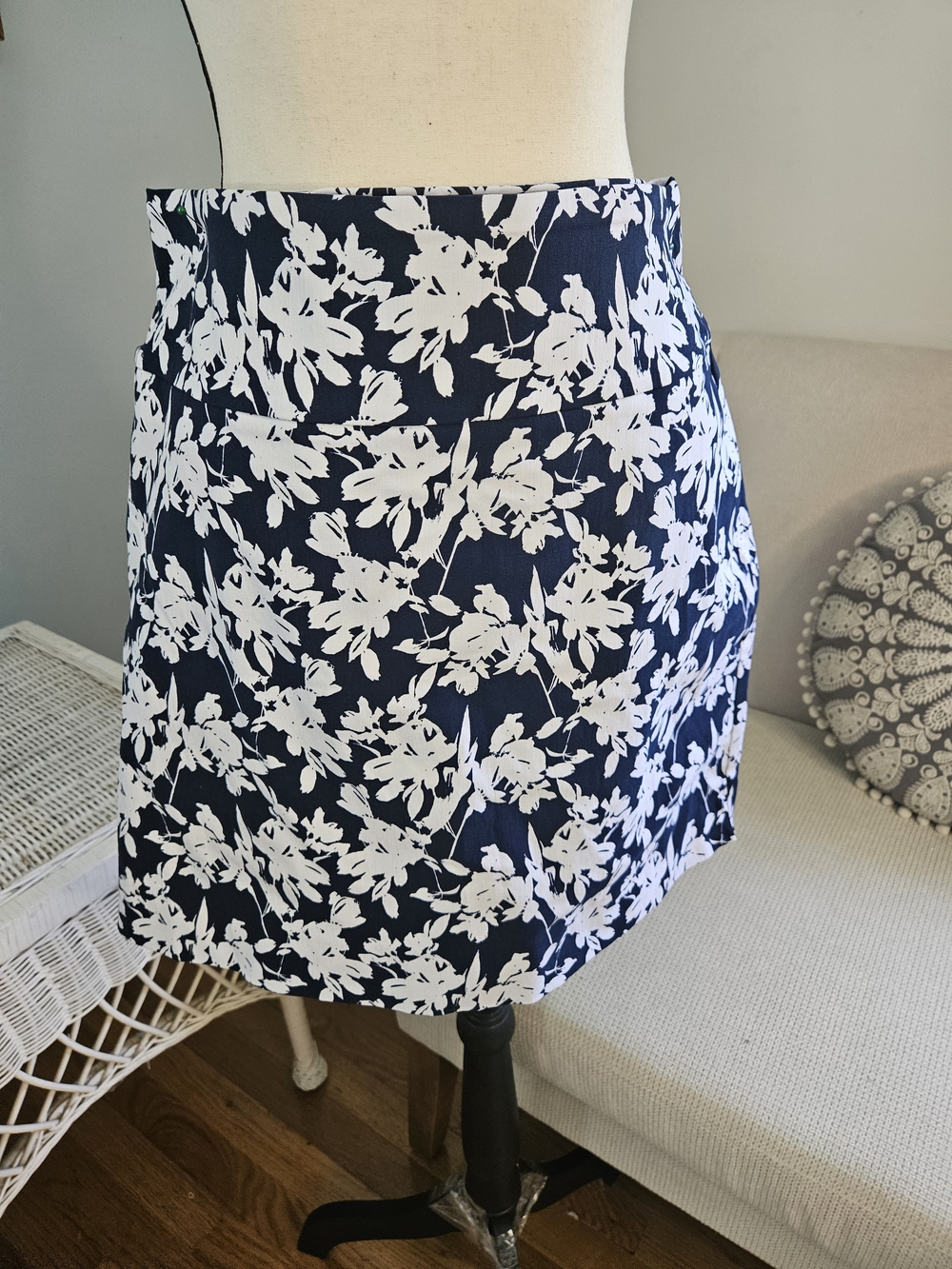 Navy & White Floral Mini Skort
